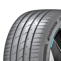 Hankook Ion evo K127 235/40 R19